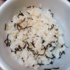 混ぜるだけ 簡単 我が家の悪魔のおにぎり レシピ 作り方 By かずちゃんまん 楽天レシピ 混ぜるだけ 簡単 我が家の悪魔のおにぎり レシピ 作り方 By かずちゃんまん 楽天レシピ